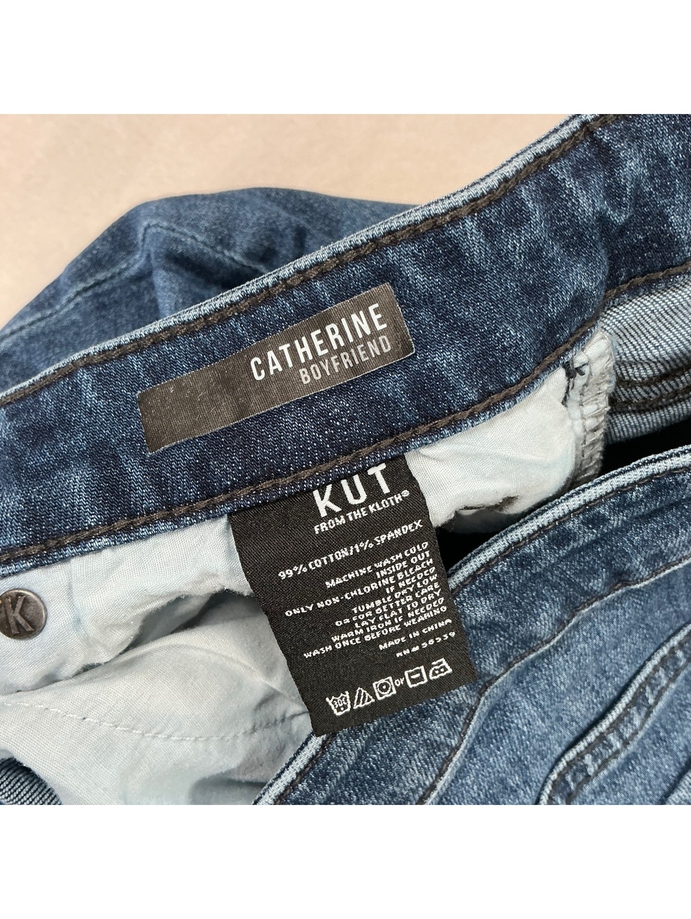 KUT From The Kloth Catherine Boyfriend Jeans Women’s Size 8 Medium Wash - Picture 7 of 11